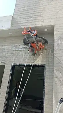 قص المنشار الليزر